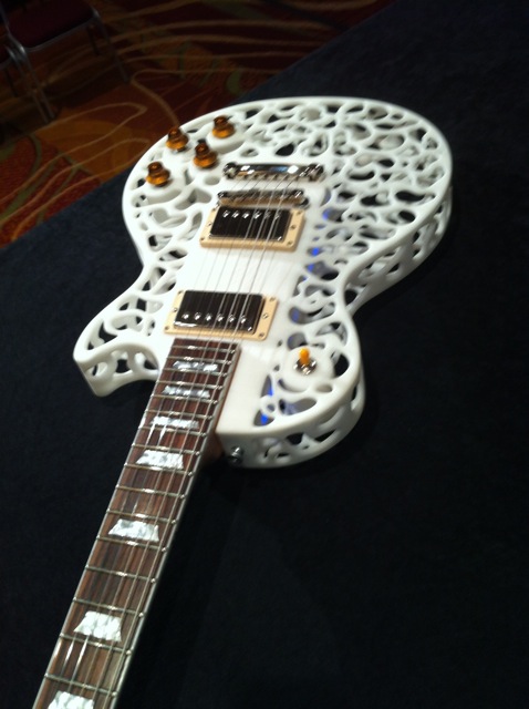 04.17.12.keynote-guitar2